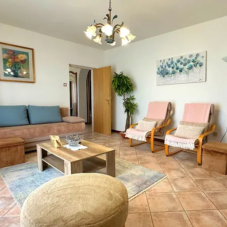 Apartment Ana