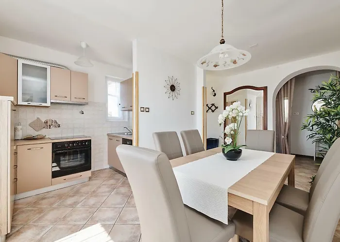 Apartment Ana Brtonigla
